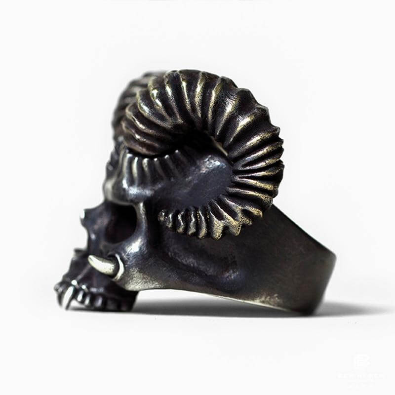 bague-tete-de-diable-pirate