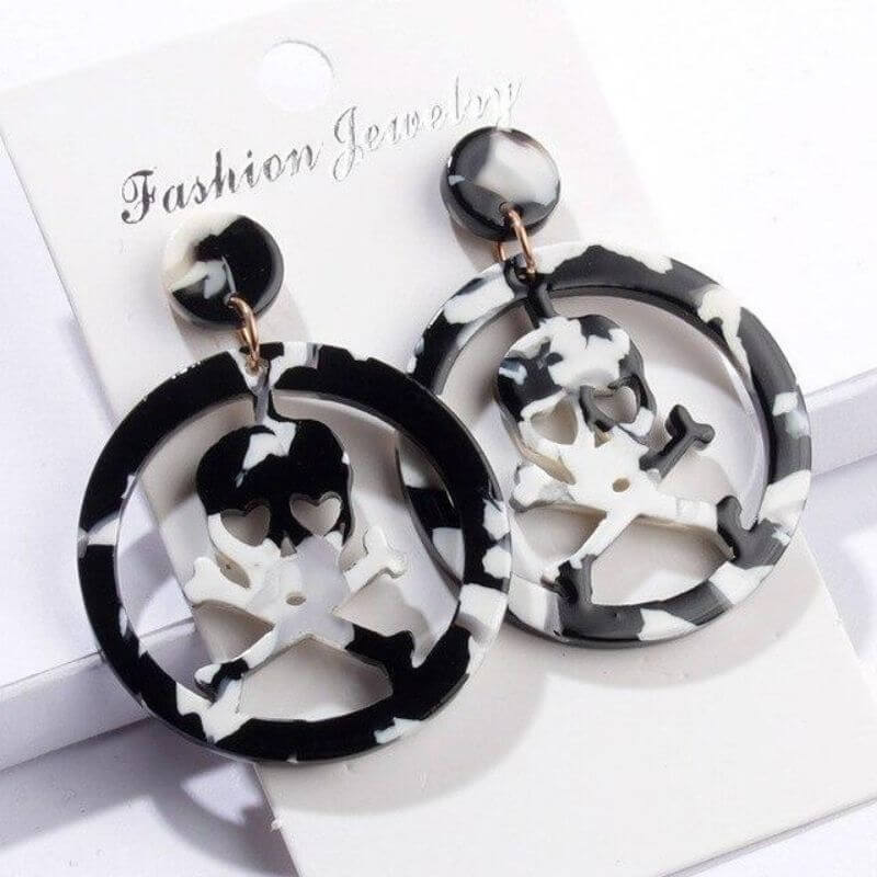 boucle-d-oreille-femme-pirate-noir et blanc
