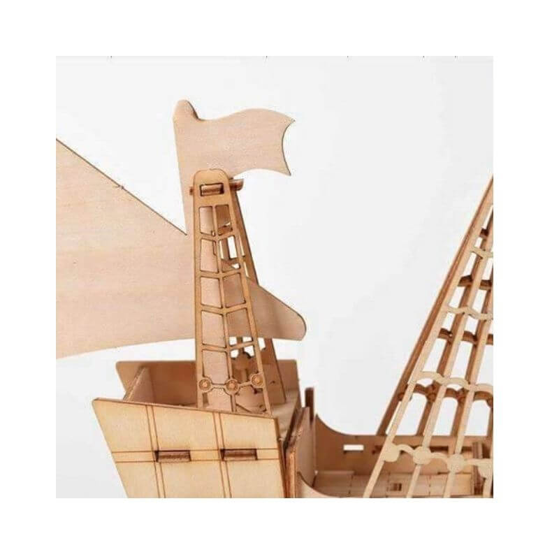 maquette-bateau-pirate-en-bois-arriere